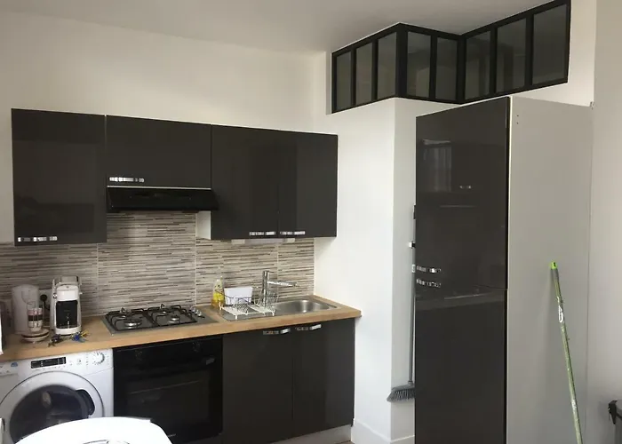 Beau Studio Meuble 25M2 Avec Parking